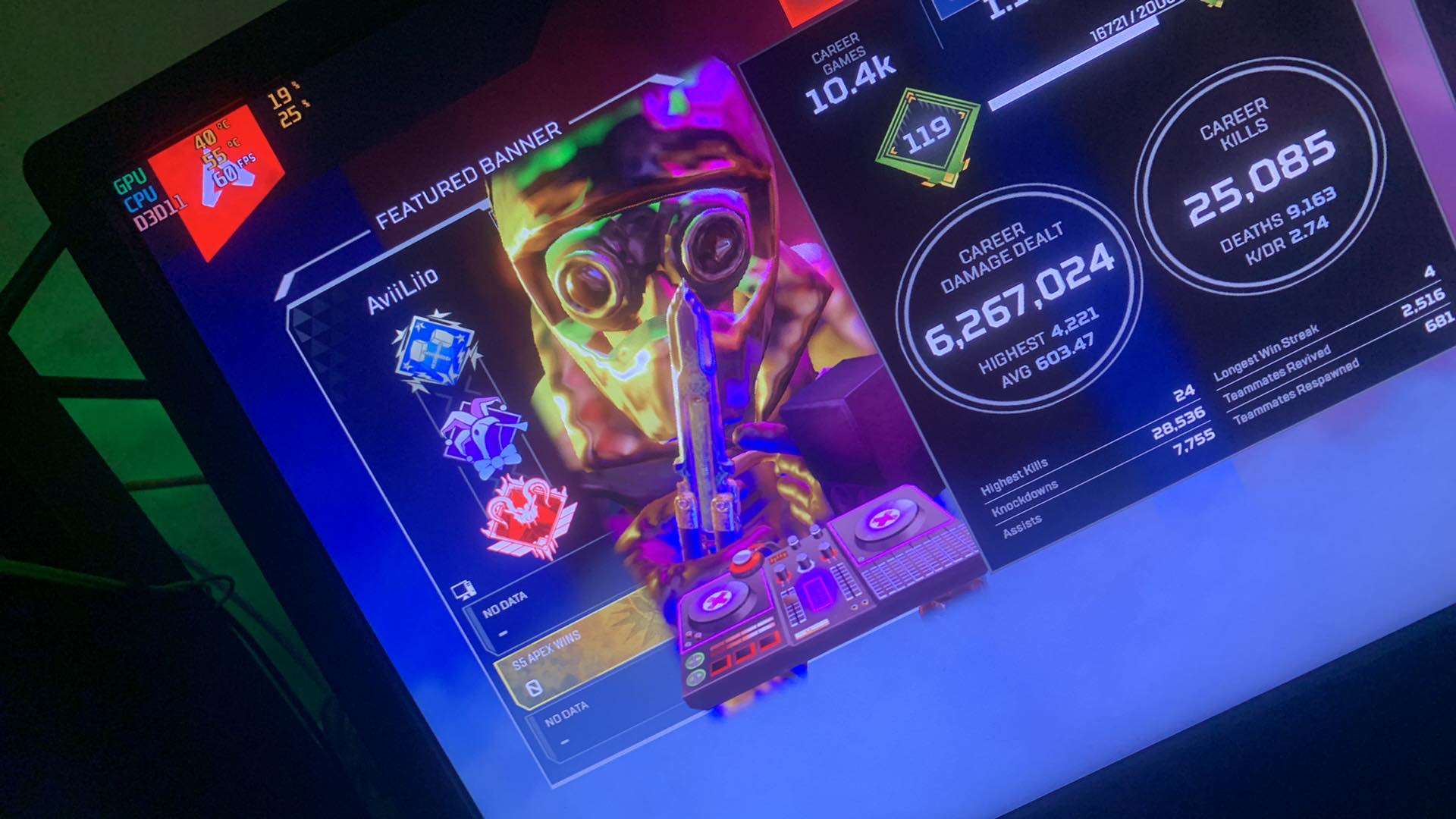 2 heirlooms (Octane;Wraith) + s3 pred (perman