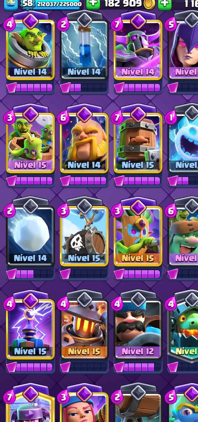 Conta Clash Royale com email de recuperação.